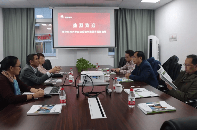 熱烈歡迎，華中科技大學(xué)自動化學(xué)院領(lǐng)導(dǎo)蒞臨置恒電氣指導(dǎo)！