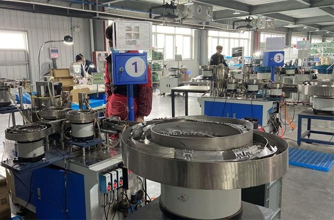 高質(zhì)量接線端子需要具備哪些條件？置恒電氣“以身作側(cè)”告訴您！