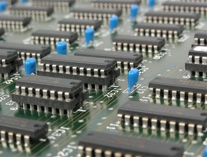 插拔式端子臺簡介|插拔式端子作用、間距、接線步驟及常見問題解析